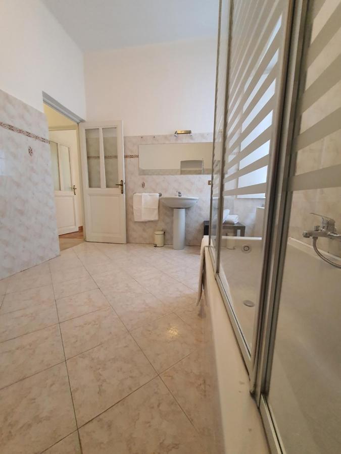 Villa Arcobaleno Rondo Garibaldi Sanremo Exteriör bild